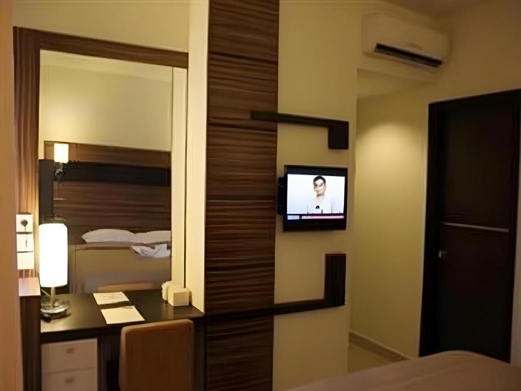 Travello Hotel Manado Eksteriør bilde