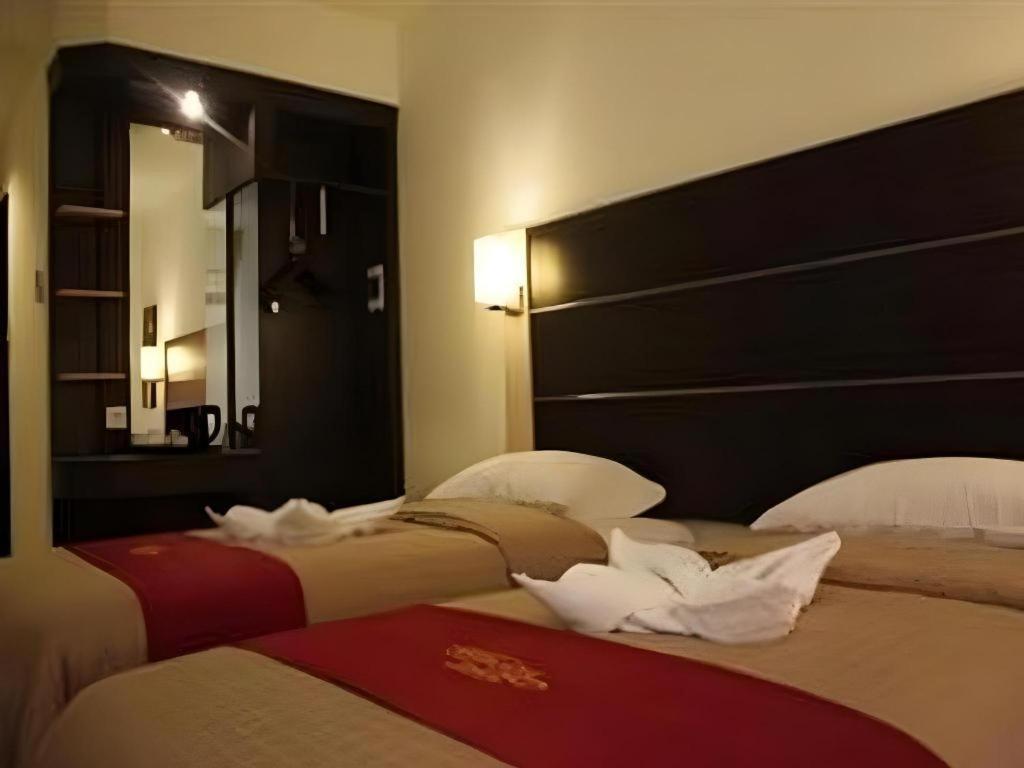 Travello Hotel Manado Eksteriør bilde