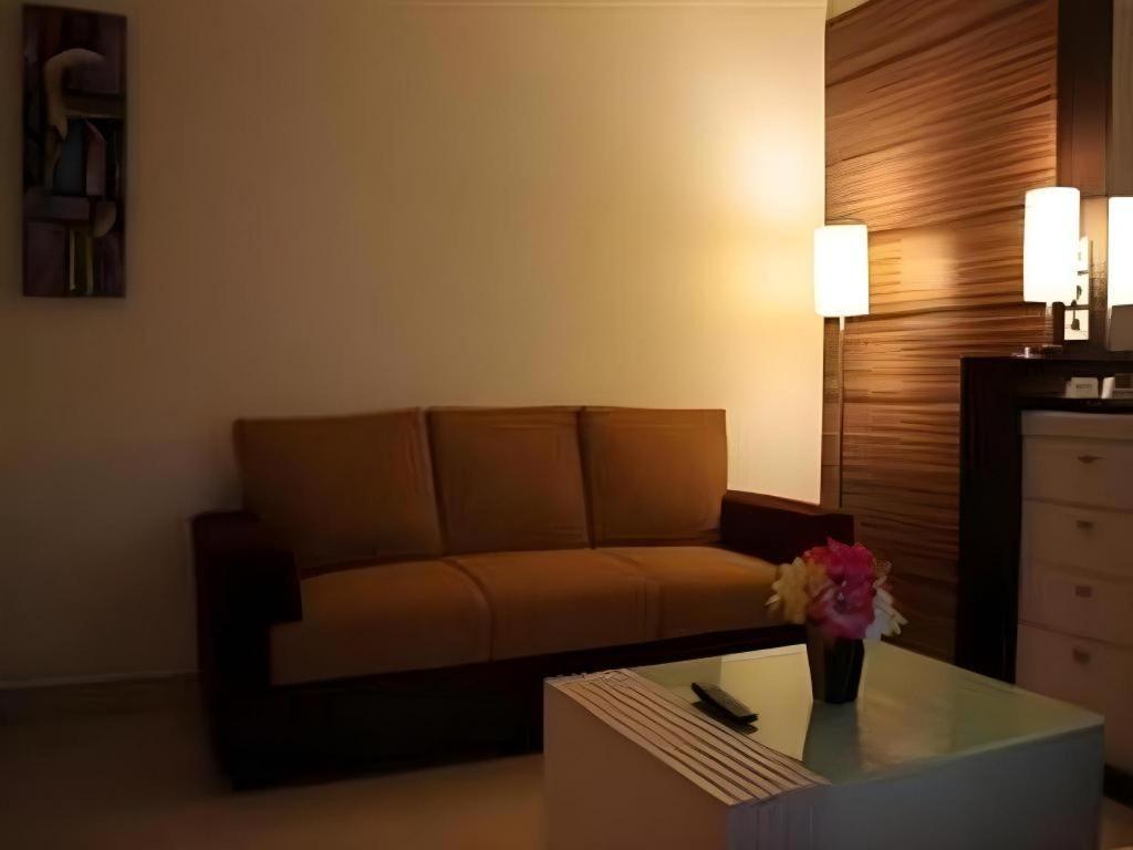 Travello Hotel Manado Eksteriør bilde