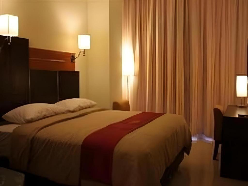 Travello Hotel Manado Eksteriør bilde
