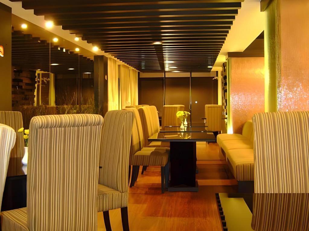 Travello Hotel Manado Eksteriør bilde