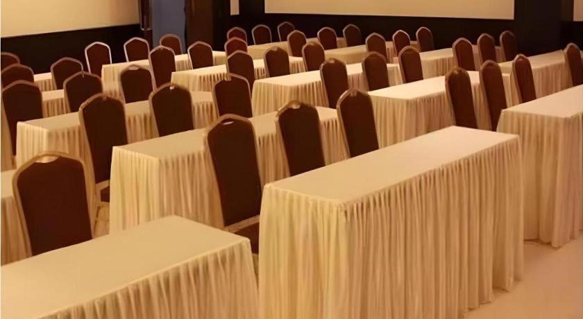 Travello Hotel Manado Eksteriør bilde