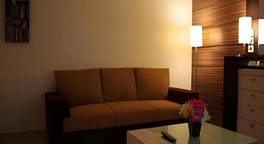Travello Hotel Manado Eksteriør bilde