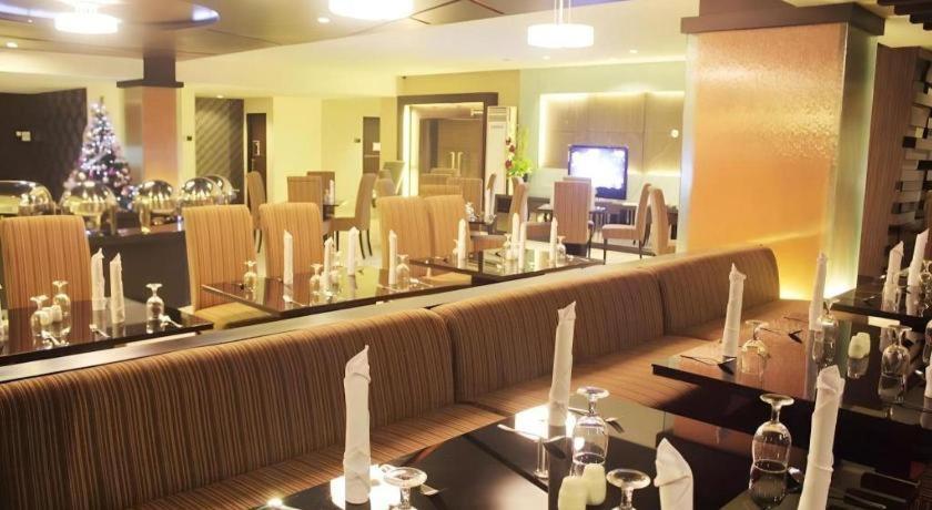 Travello Hotel Manado Eksteriør bilde