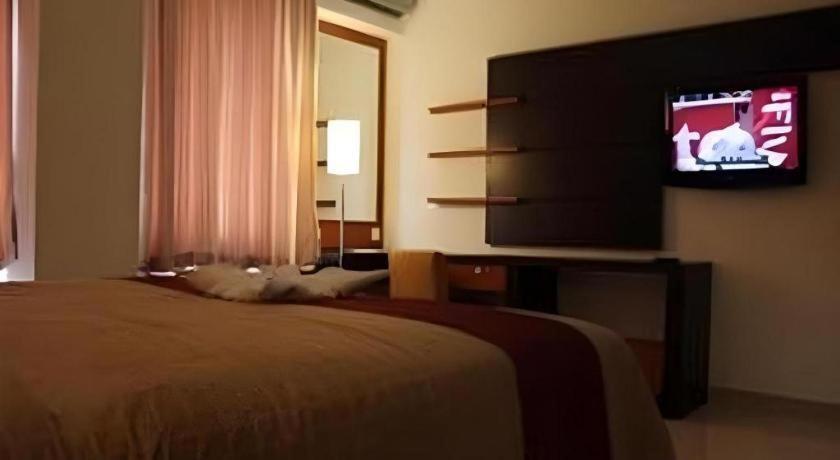 Travello Hotel Manado Eksteriør bilde